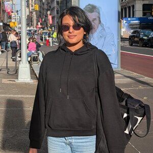 Meet your Posher, Julia